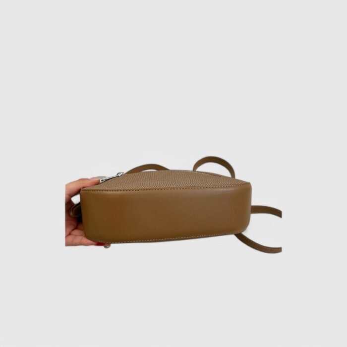Compact PU Zipper Fancy Shoulder Bag – Flexible and Functional - Image 9