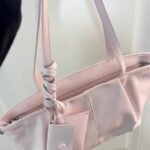 Pink Urban Chic Pink Tote Bag