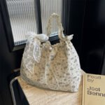 Trend Stitch Nylon Bag White