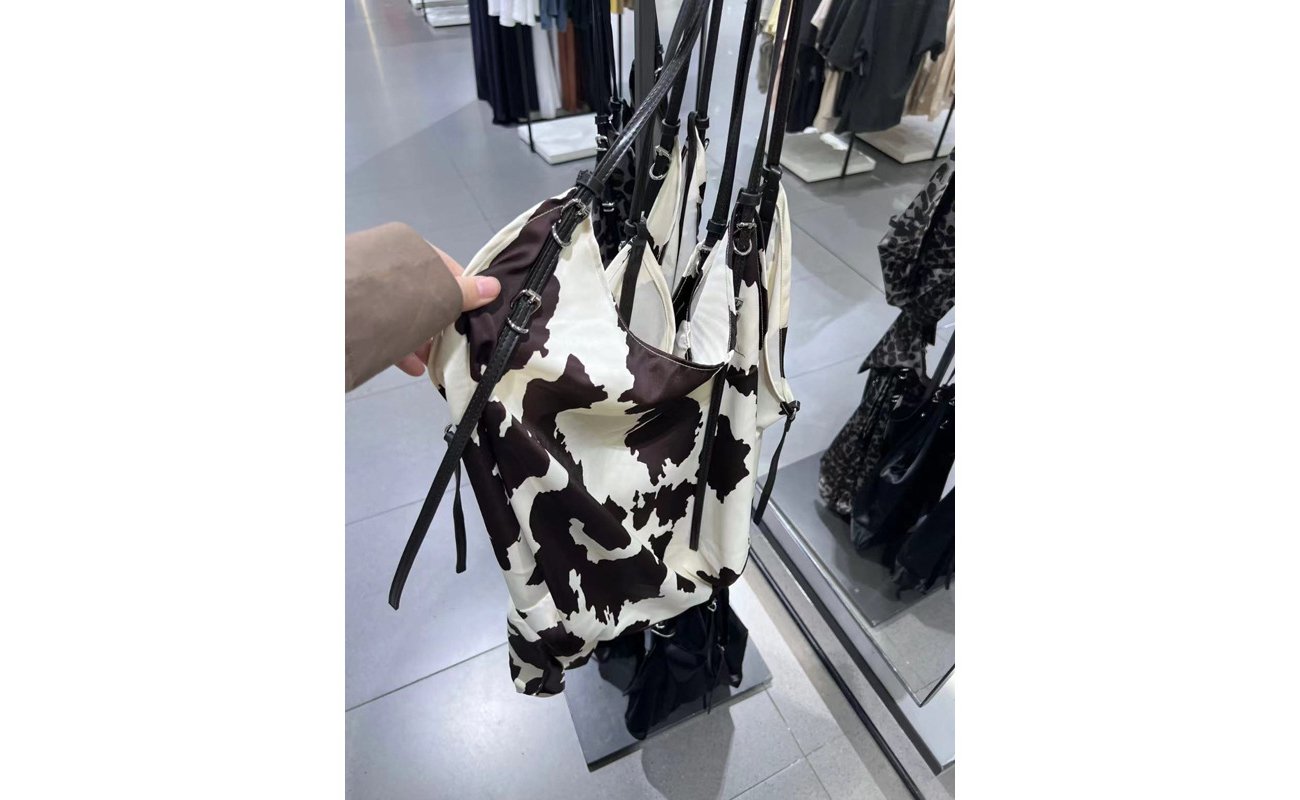 Urban Jungle Bucket Bag