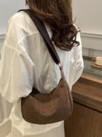 Metro Wild Shoulder Bag Coffee