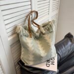 Neutralis Shoulder Bag Green