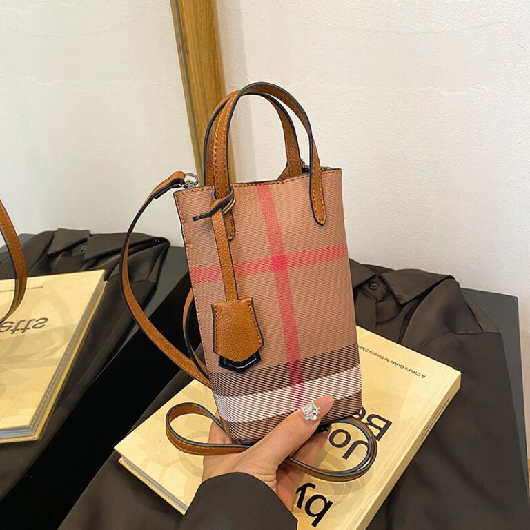 Modi Stitch Cellphone Bag Brown